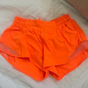 COPY - Lululemon hotty hot short